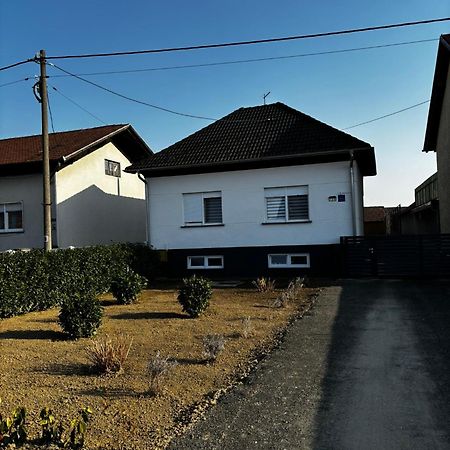 Apartman Kuca 150 Mala Subotica 외부 사진